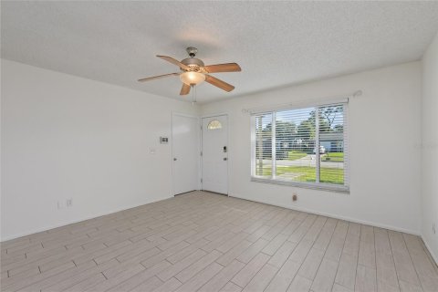 Villa ou maison à vendre à Clearwater, Floride: 3 chambres, 104.24 m2 № 2437254 - photo 10