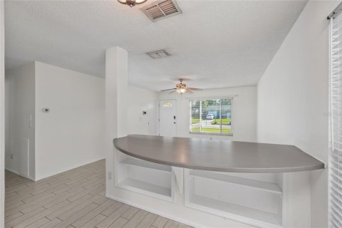 Villa ou maison à vendre à Clearwater, Floride: 3 chambres, 104.24 m2 № 2437254 - photo 15