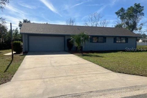 Casa en Fruitland Park, Florida 4 dormitorios, 187.85 m2 № 2215837
