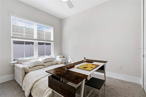 House in Winter Garden, Florida 3 bedrooms, 205.04 sq.m. № 2420031 - photo 22