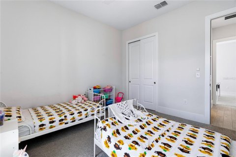 House in Winter Garden, Florida 3 bedrooms, 205.04 sq.m. № 2420031 - photo 20