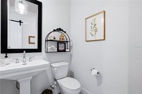 House in Winter Garden, Florida 3 bedrooms, 205.04 sq.m. № 2420031 - photo 28