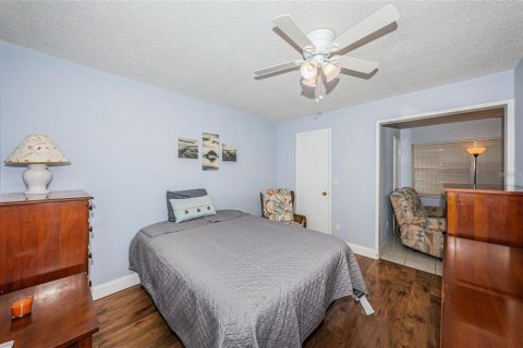 Condo in Saint Petersburg, Florida, 1 bedroom  № 2209158 - photo 9