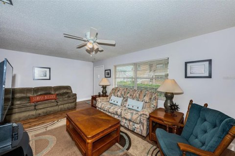 Condo in Saint Petersburg, Florida, 1 bedroom  № 2209158 - photo 3