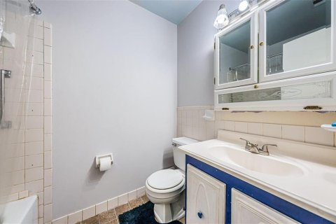 Condo in Saint Petersburg, Florida, 1 bedroom  № 2209158 - photo 10