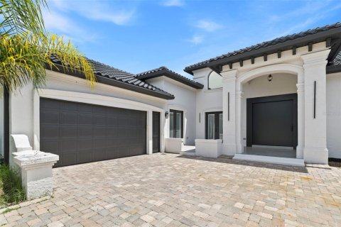 Villa ou maison à vendre à Orlando, Floride: 5 chambres, 464.88 m2 № 2329342 - photo 10