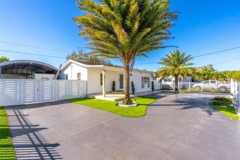 Villa ou maison à Miami, Floride 3 chambres, 94.02 m2 № 2023723