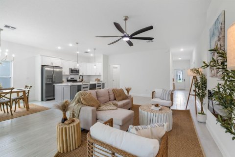 Villa ou maison à vendre à Vero Beach, Floride: 3 chambres, 164.34 m2 № 2362197 - photo 14