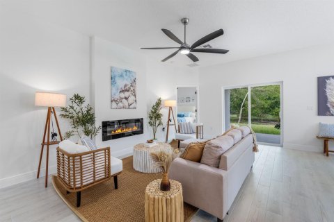 Villa ou maison à vendre à Vero Beach, Floride: 3 chambres, 164.34 m2 № 2362197 - photo 11