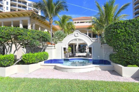 Condo in Longboat Key, Florida, 1 bedroom № 2117289 - photo 23