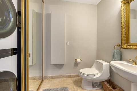 Condo in Longboat Key, Florida, 1 bedroom № 2117289 - photo 19