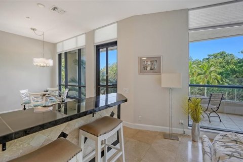 Condo in Longboat Key, Florida, 1 bedroom № 2117289 - photo 9