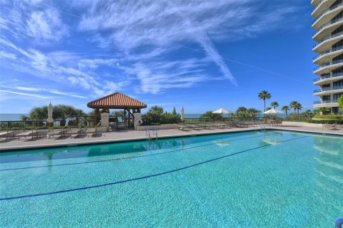 Condo in Longboat Key, Florida, 1 bedroom № 2117289 - photo 22