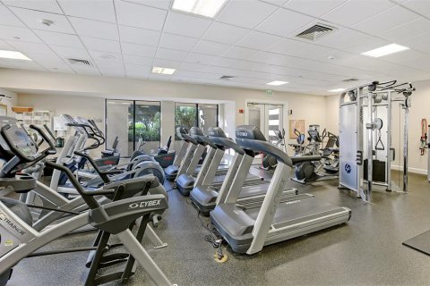 Condo in Longboat Key, Florida, 1 bedroom № 2117289 - photo 28