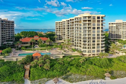 Condo in Longboat Key, Florida, 1 bedroom № 2117289 - photo 25