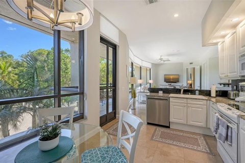 Condo in Longboat Key, Florida, 1 bedroom № 2117289 - photo 11