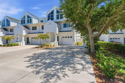 Adosado en venta en Seminole, Florida, 3 dormitorios, 201.97 m2 № 2225379 - foto 4