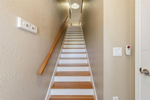 Adosado en venta en Seminole, Florida, 3 dormitorios, 201.97 m2 № 2225379 - foto 8