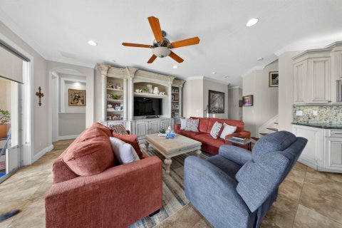 Villa ou maison à vendre à Stuart, Floride: 4 chambres, 338.72 m2 № 2146851 - photo 12