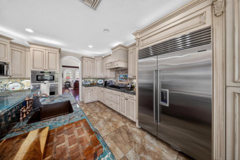 Villa ou maison à vendre à Stuart, Floride: 4 chambres, 338.72 m2 № 2146851 - photo 15