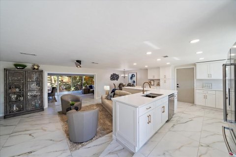 Villa ou maison à vendre à Sarasota, Floride: 2 chambres, 133.59 m2 № 2143655 - photo 10