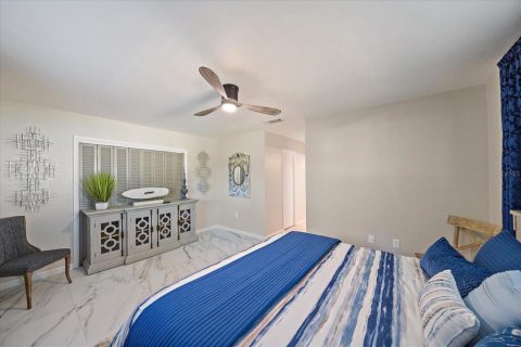 Villa ou maison à vendre à Sarasota, Floride: 2 chambres, 133.59 m2 № 2143655 - photo 25
