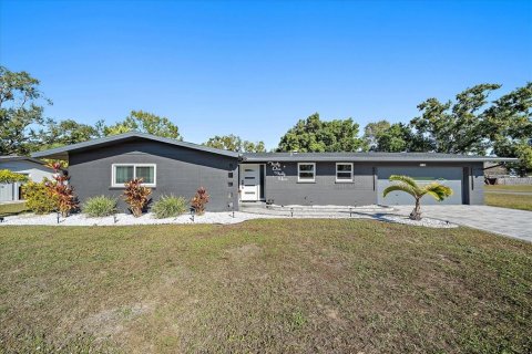 Villa ou maison à vendre à Sarasota, Floride: 2 chambres, 133.59 m2 № 2143655 - photo 4
