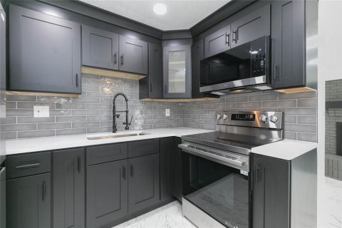 Купить виллу или дом в Тампа, Флорида 7 комнат, 126.35м2, № 2102616 - фото 10