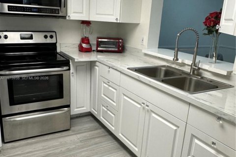 Copropriété à louer à Miami, Floride: 2 chambres, 84.54 m2 № 2040948 - photo 7