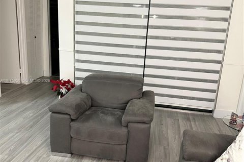 Copropriété à louer à Miami, Floride: 2 chambres, 84.54 m2 № 2040948 - photo 4