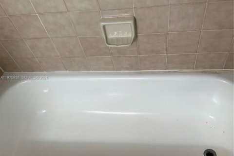 Copropriété à louer à Miami, Floride: 2 chambres, 84.54 m2 № 2040948 - photo 20