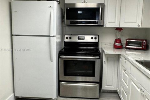 Copropriété à louer à Miami, Floride: 2 chambres, 84.54 m2 № 2040948 - photo 8