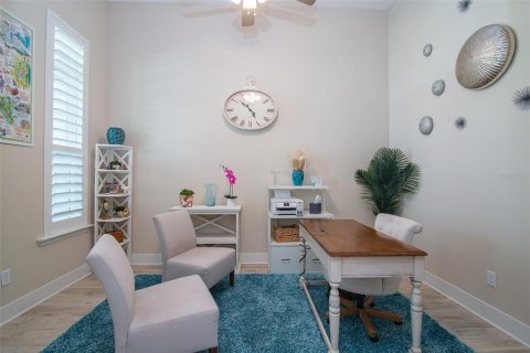 House in Jacksonville, Florida 4 bedrooms, 242.57 sq.m. № 1907725 - photo 9