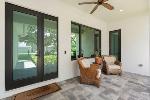 Casa en venta en Fort Lauderdale, Florida, 4 dormitorios, 263.84 m2 № 2179776 - foto 4