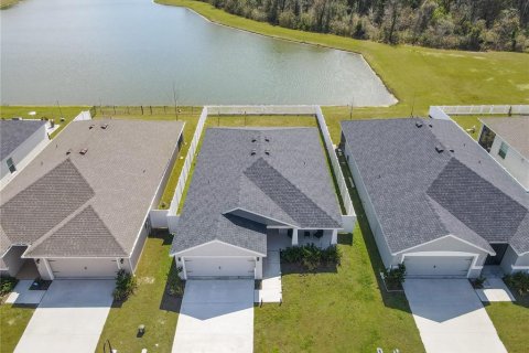 Casa en venta en Zephyrhills, Florida, 3 dormitorios, 145.58 m2 № 2218130 - foto 4