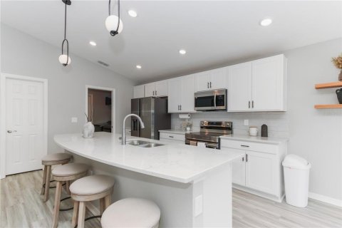 Casa en venta en Zephyrhills, Florida, 3 dormitorios, 145.58 m2 № 2218130 - foto 16