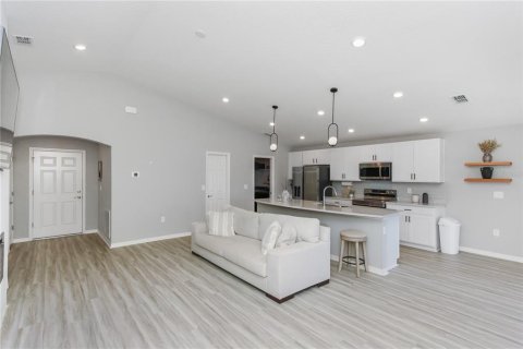 Casa en venta en Zephyrhills, Florida, 3 dormitorios, 145.58 m2 № 2218130 - foto 17