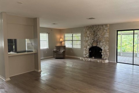 House in Lakeland, Florida 3 bedrooms, 116.78 sq.m. № 1765569 - photo 2