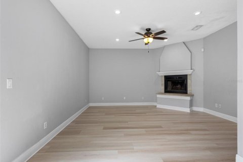 Casa en venta en Tampa, Florida, 4 dormitorios, 187.85 m2 № 1776955 - foto 18