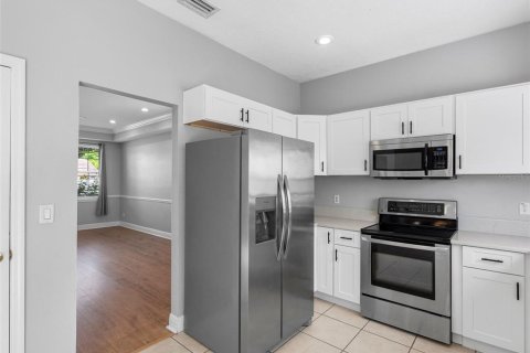 Casa en venta en Tampa, Florida, 4 dormitorios, 187.85 m2 № 1776955 - foto 14