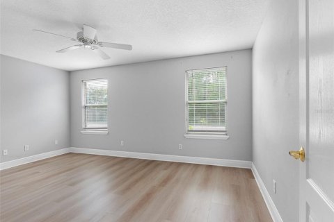 Casa en venta en Tampa, Florida, 4 dormitorios, 187.85 m2 № 1776955 - foto 28