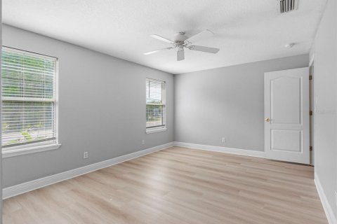 Casa en venta en Tampa, Florida, 4 dormitorios, 187.85 m2 № 1776955 - foto 30
