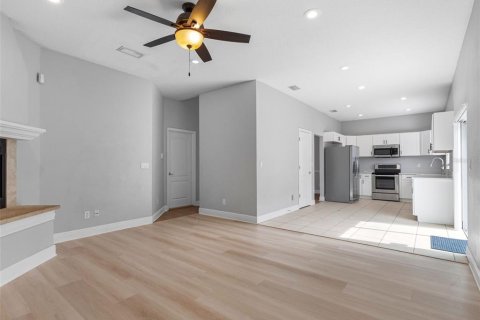Casa en venta en Tampa, Florida, 4 dormitorios, 187.85 m2 № 1776955 - foto 16