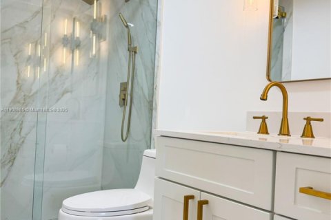 Condominio en alquiler en Hallandale Beach, Florida, 1 dormitorio, 52.95 m2 № 1966642 - foto 16