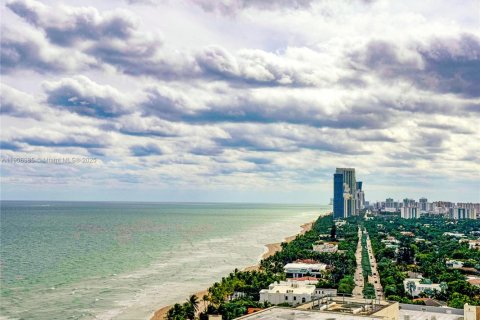 Condominio en alquiler en Hallandale Beach, Florida, 1 dormitorio, 52.95 m2 № 1966642 - foto 22