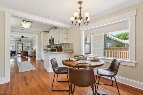 Villa ou maison à vendre à Tampa, Floride: 2 chambres, 118.54 m2 № 1866494 - photo 11
