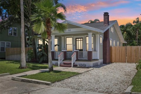 Villa ou maison à vendre à Tampa, Floride: 2 chambres, 118.54 m2 № 1866494 - photo 1