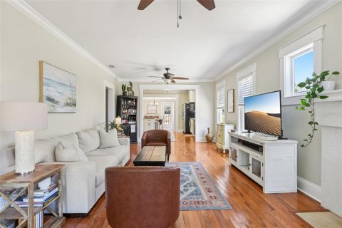 Villa ou maison à vendre à Tampa, Floride: 2 chambres, 118.54 m2 № 1866494 - photo 6