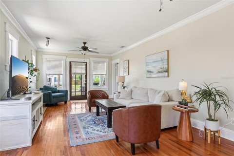 Villa ou maison à vendre à Tampa, Floride: 2 chambres, 118.54 m2 № 1866494 - photo 10