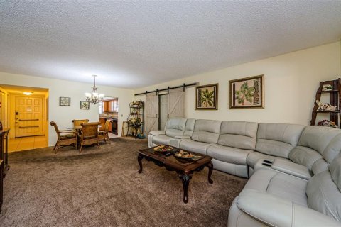 Condo in Clearwater, Florida, 4 bedrooms  № 1584449 - photo 11